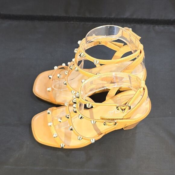 BRAND NEW SODA CAMINO-S PATENT STUDDED ANKLE STRAP HEELS - Picture 8 of 16